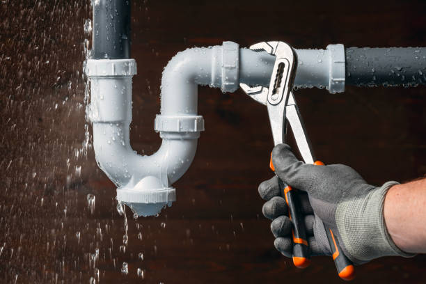 Professional Leak Detection technician working in Hope Valley, RI